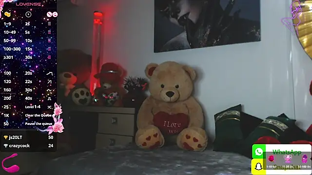 EvelynAisha online show from February 2025 06:35:02 PM