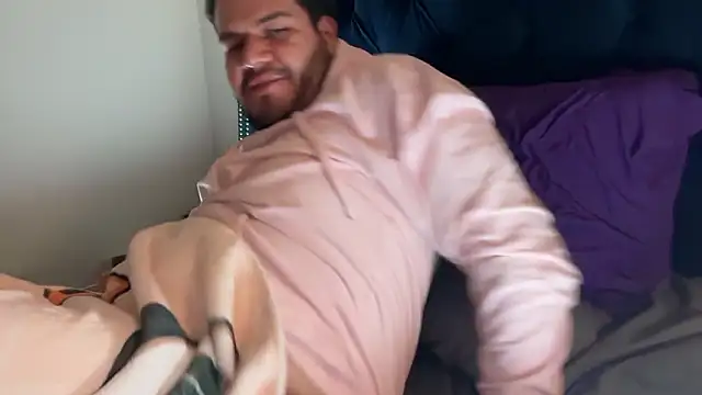 Snapshot of bearcloudcomputa chatting on December 2024 05:48:01 AM bearcloudcomputa online show from December 2024 05:48:01 AM