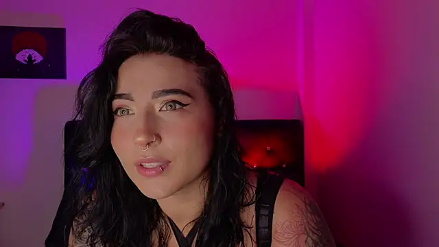 Pauilina online show from June 2026 07:16:02 PM