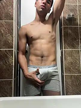 Snapshot of andy_0018 chatting on January 2025 09:39:02 PM andy 0018 online show from January 2025 09:39:02 PM