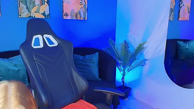 Snapshot of BRITHANY_SPARK chatting on October 2025 03:23:02 AM BRITHANY SPARK online show from October 2025 03:23:02 AM