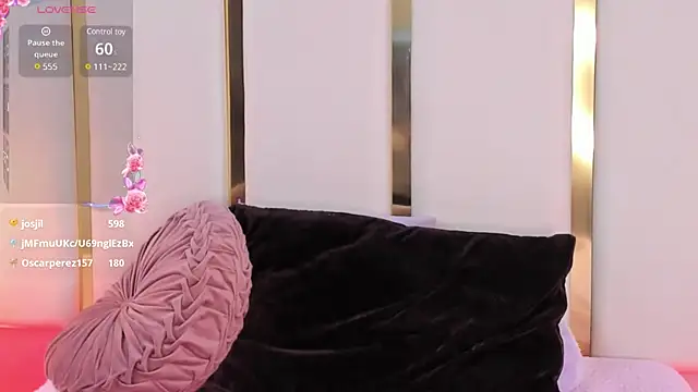 Snapshot of SalommeFlores chatting on February 2025 03:41:01 AM SalommeFlores online show from February 2025 03:41:01 AM