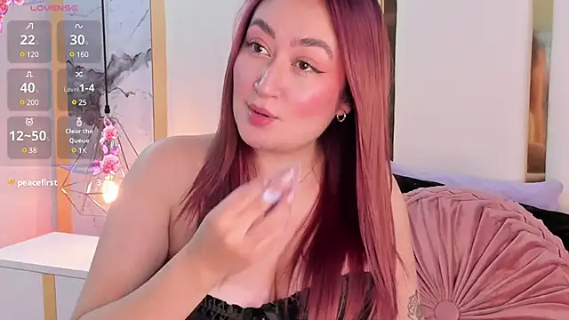 Snapshot of SalommeFlores chatting on February 2025 12:30:01 AM SalommeFlores online show from February 2025 12:30:01 AM