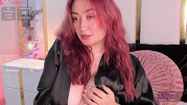 Snapshot of SalommeFlores chatting on March 2025 06:18:02 AM SalommeFlores online show from March 2025 06:18:02 AM