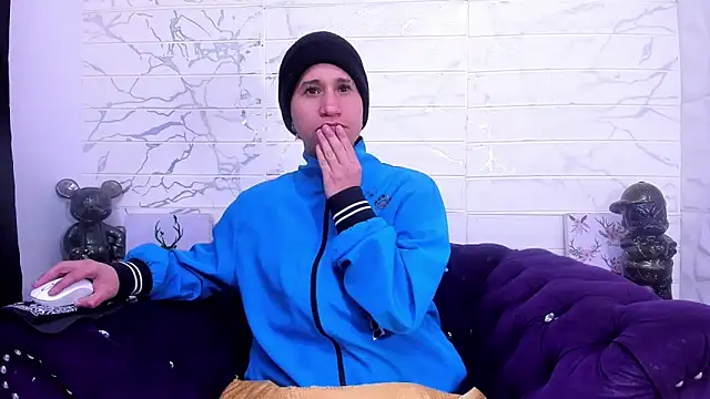 Im Milan Rs online show from January 2025 09:37:02 AM