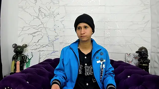 Im Milan Rs online show from February 2025 09:56:02 AM