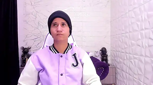 Im Milan Rs online show from February 2025 10:09:02 AM