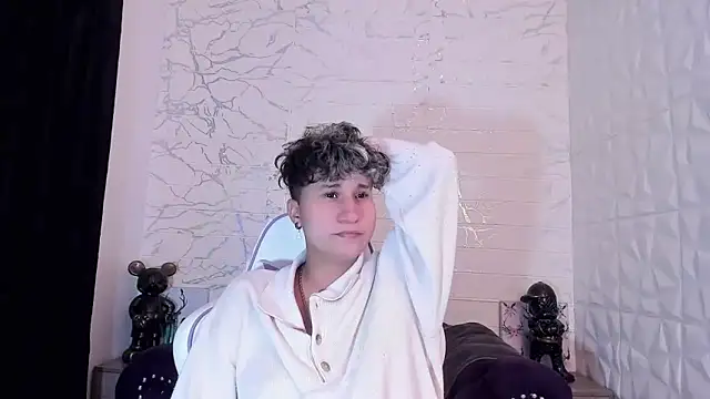 Im Milan Rs online show from March 2025 08:00:01 AM