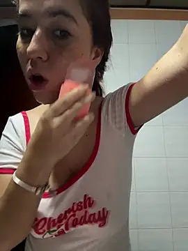 HannaSmiith online show from February 2025 11:54:02 AM