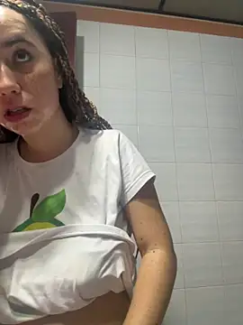 HannaSmiith online show from February 2025 11:31:01 AM