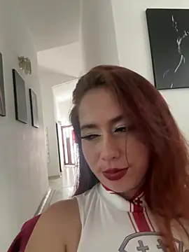 HannaSmiith online show from February 2025 02:48:02 PM