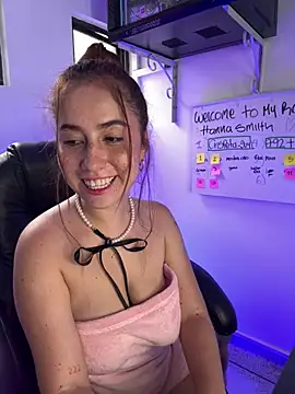 HannaSmiith online show from March 2025 07:38:02 PM