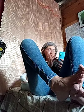 NanitaFun online show from December 2025 04:02:01 PM