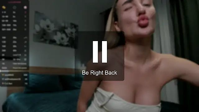 chloewallace online show from March 2025 12:39:01 AM
