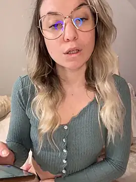 carlaaa online show from March 2026 10:17:03 PM