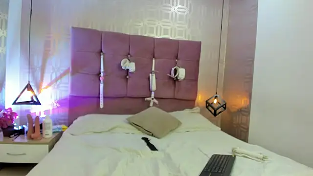 Snapshot of Lilith_Vera chatting on October 2025 12:49:02 PM Lilith Vera online show from October 2025 12:49:02 PM