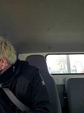 Snapshot of da--------i chatting on February 2025 06:56:02 AM da--------i online show from February 2025 06:56:02 AM