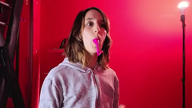 Snapshot of Ambar_Roux_ chatting on March 2026 12:43:02 PM Ambar Roux online show from March 2026 12:43:02 PM