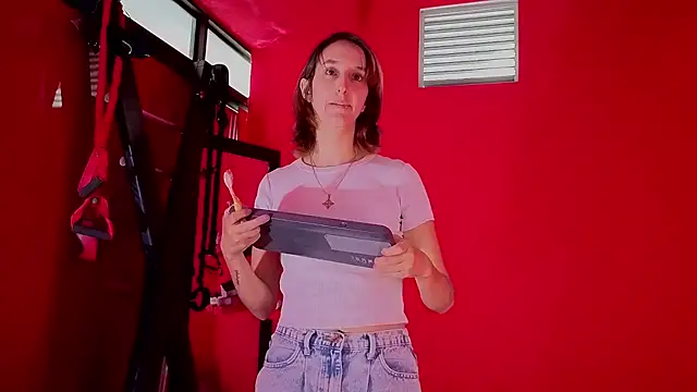 Ambar Roux  online show from April 2026 12:14:02 PM