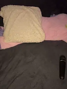 luisa1 online show from December 2024 10:44:02 PM