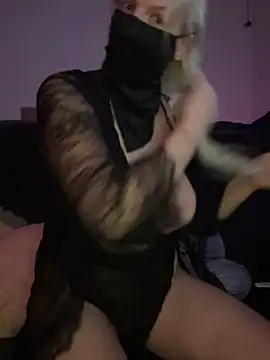 luisa1 online show from February 2025 08:02:02 PM