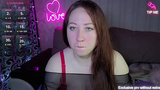 Snapshot of KellyCrystall chatting on March 2026 01:56:01 AM KellyCrystall online show from March 2026 01:56:01 AM