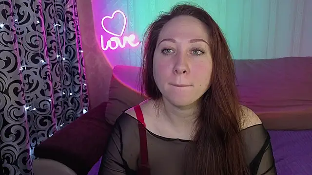 Snapshot of KellyCrystall chatting on March 2026 05:13:01 AM KellyCrystall online show from March 2026 05:13:01 AM