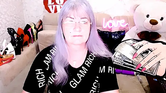 SiberiabBerry online show from April 2026 05:56:01 AM