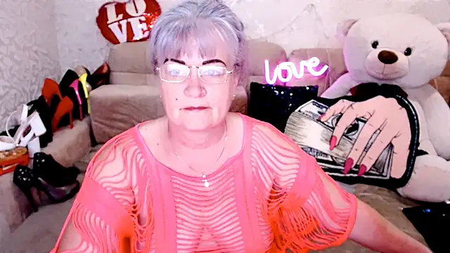 SiberiabBerry online show from May 2026 02:06:01 AM