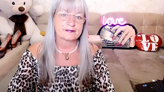 SiberiabBerry online show from August 2026 06:21:01 PM