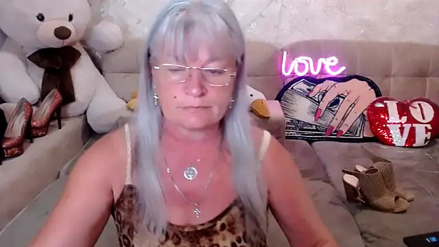 SiberiabBerry online show from August 2026 02:37:01 AM
