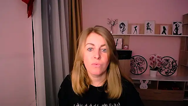 Hot Milady online show from January 2025 08:20:01 AM