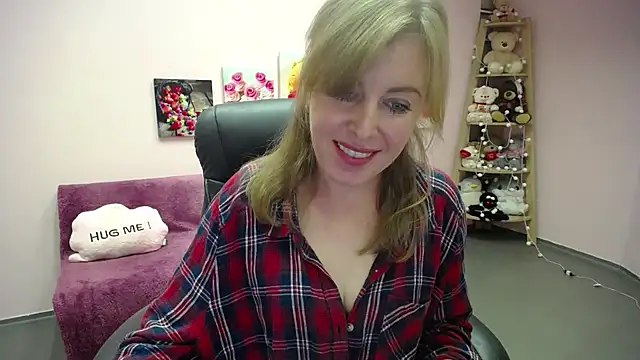 Hot Milady online show from September 2025 07:13:02 AM