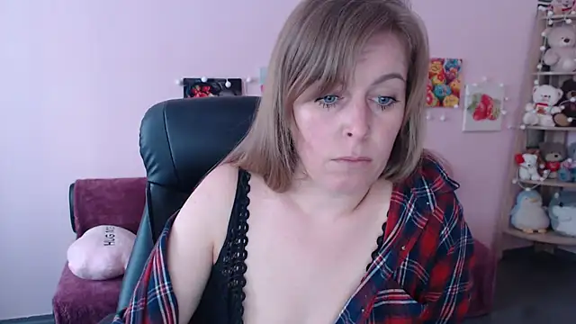 Hot Milady online show from May 2026 07:14:01 AM
