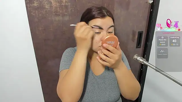 klhoe boobs online show from May 2026 03:34:01 AM