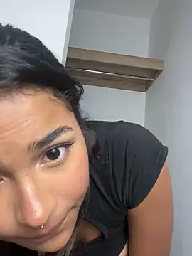 Snapshot of Mariangel_11 chatting on December 2024 11:13:02 PM Mariangel 11 online show from December 2024 11:13:02 PM