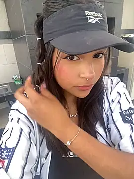 Snapshot of Mariangel_11 chatting on January 2025 02:43:01 PM Mariangel 11 online show from January 2025 02:43:01 PM