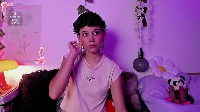 fernanda indie online show from September 2025 07:39:01 PM