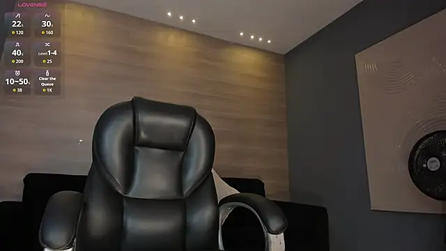 ValeriaRoldanX online show from April 2026 12:29:02 PM