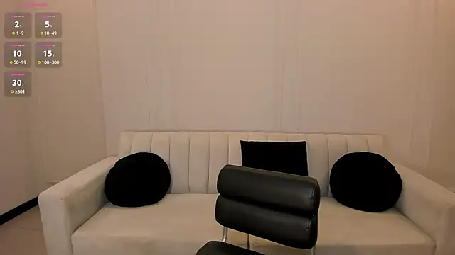 ValeriaRoldanX online show from June 2026 12:07:02 PM