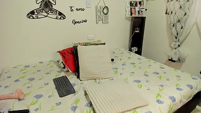 barbaara   online show from October 2025 03:12:01 PM