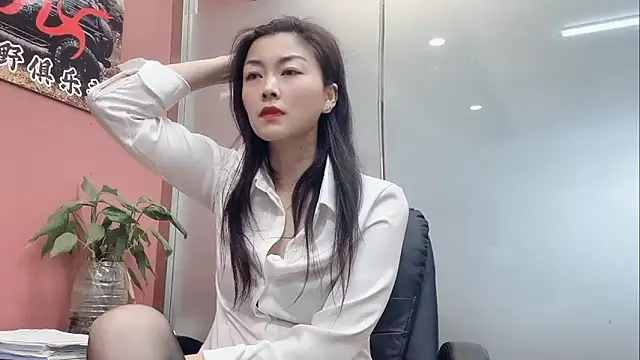 Snapshot of QianF-666 chatting on March 2026 02:02:01 AM QianF-666 online show from March 2026 02:02:01 AM