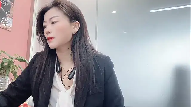 Snapshot of QianF-666 chatting on March 2026 02:50:02 AM QianF-666 online show from March 2026 02:50:02 AM