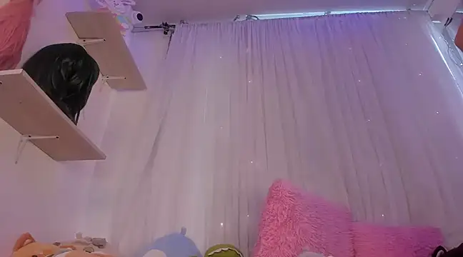 Snapshot of Hannie_ws chatting on February 2025 06:19:02 PM Hannie ws online show from February 2025 06:19:02 PM