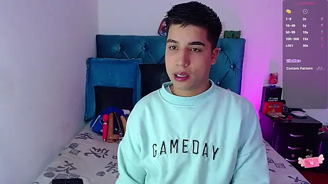 Snapshot of Randy_horny chatting on February 2025 05:51:02 PM Randy horny online show from February 2025 05:51:02 PM