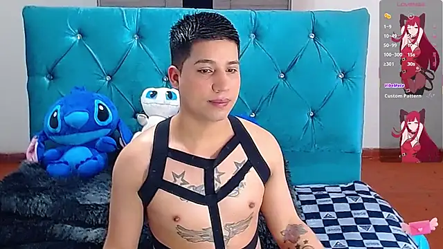 Snapshot of Randy_horny chatting on October 2025 06:39:01 PM Randy horny online show from October 2025 06:39:01 PM