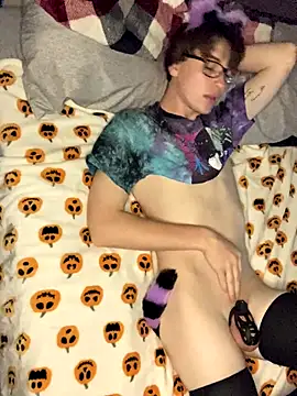 Snapshot of YourFavTwinkie chatting on September 2025 05:12:01 AM YourFavTwinkie online show from September 2025 05:12:01 AM