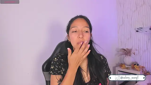 Snapshot of Valery_wang chatting on October 2025 11:47:01 AM Valery wang online show from October 2025 11:47:01 AM