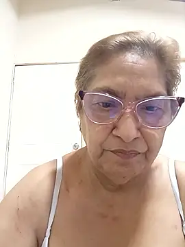 florecita69 online show from January 2026 02:43:02 PM