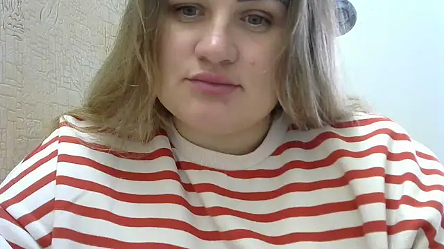 Snapshot of Honeydew-Waves chatting on November 2025 08:28:01 AM Honeydew-Waves online show from November 2025 08:28:01 AM